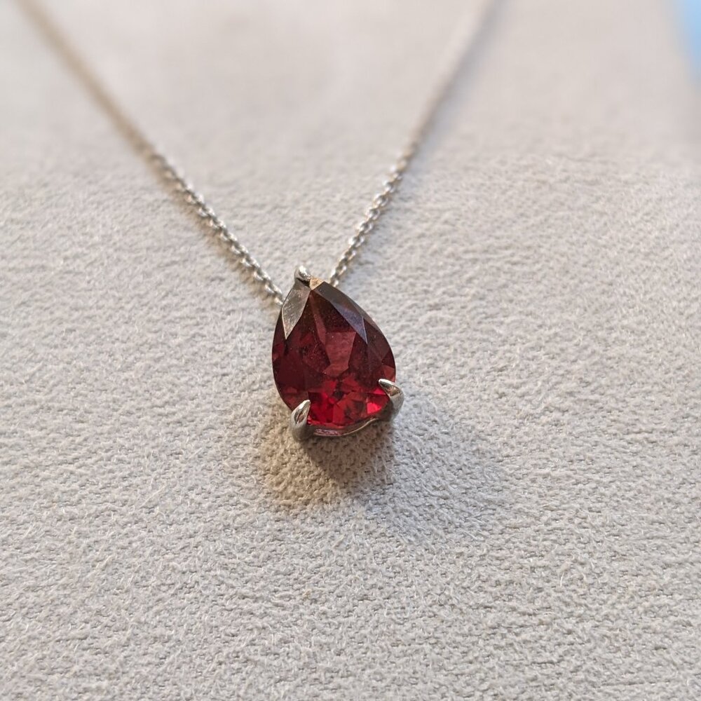 Gorgeous Pear Shaped Garnet Earring and Necklace set in Sterling Silver